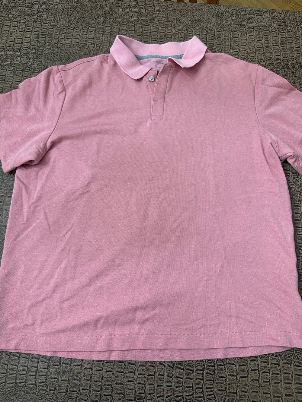 Van Heusen Men’s XL Pink Short Sleeve Polo Shirt